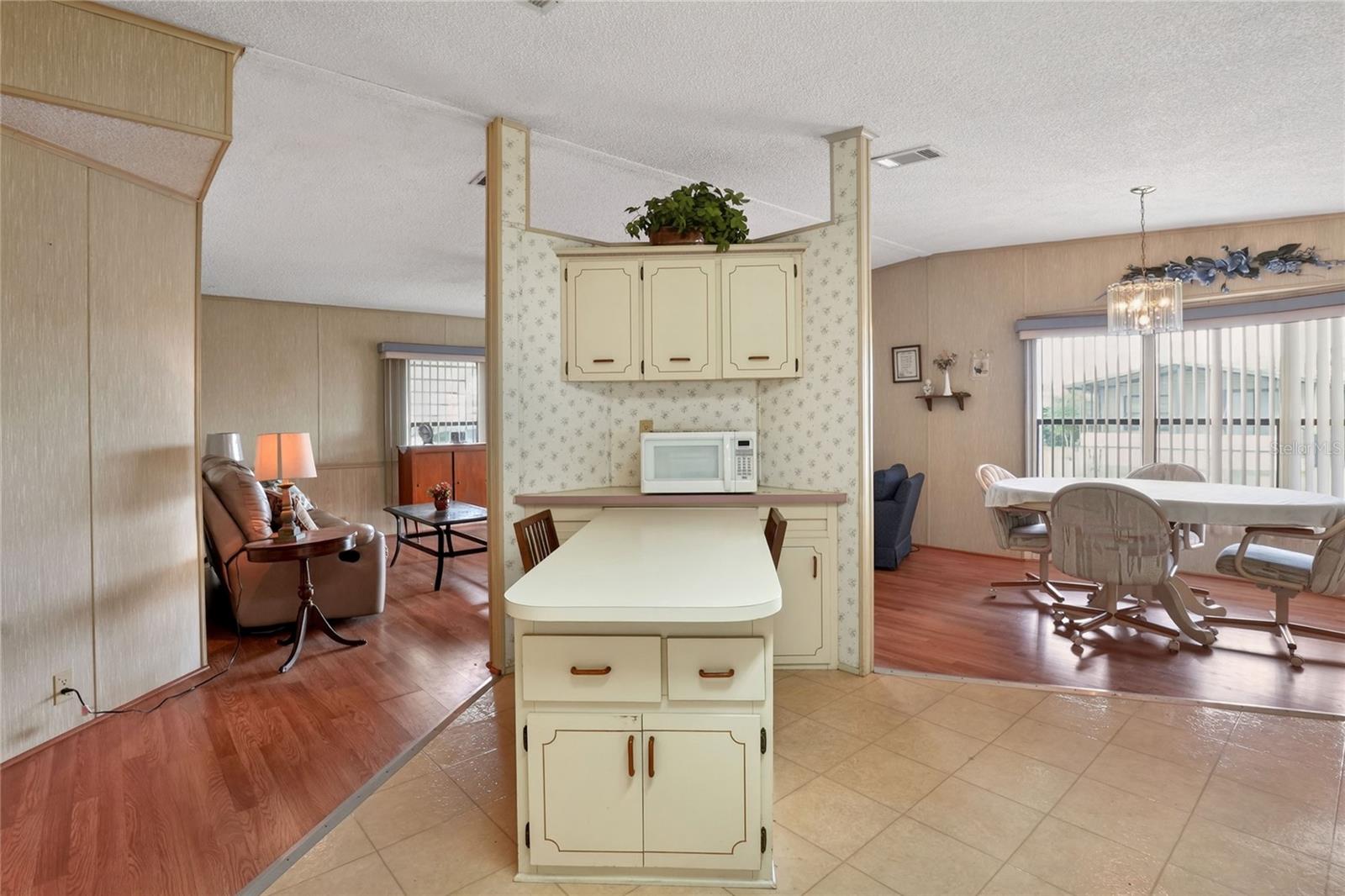 BROOKHAVEN VILLAGE FIRST ADD - Residential