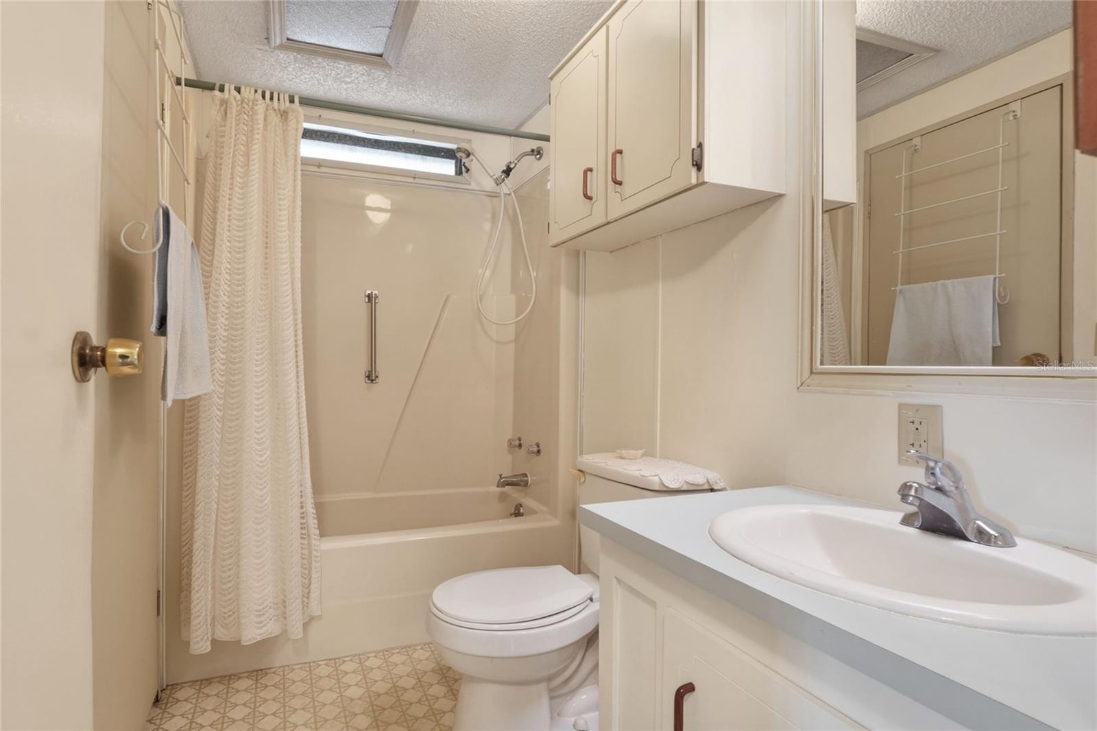 BROOKHAVEN VILLAGE FIRST ADD - Residential