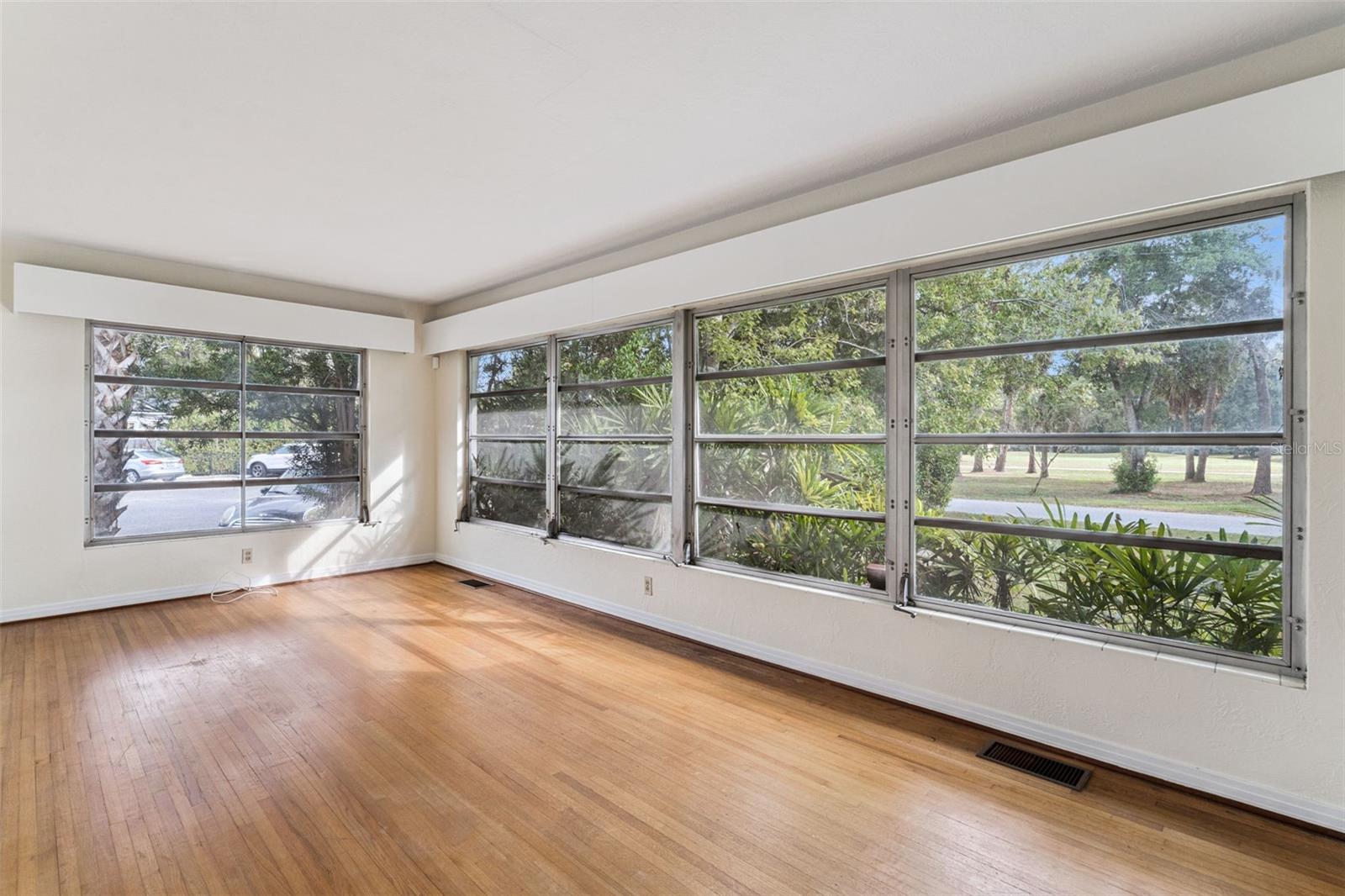 GOLFVIEW - Residential Lease