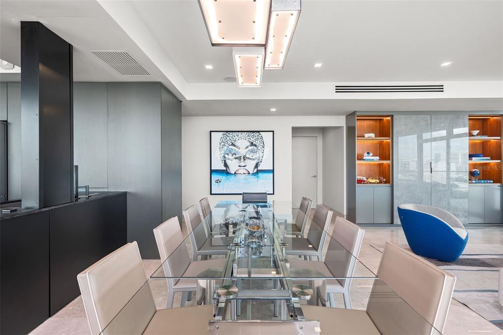 COSMOPOLITAN - Residential