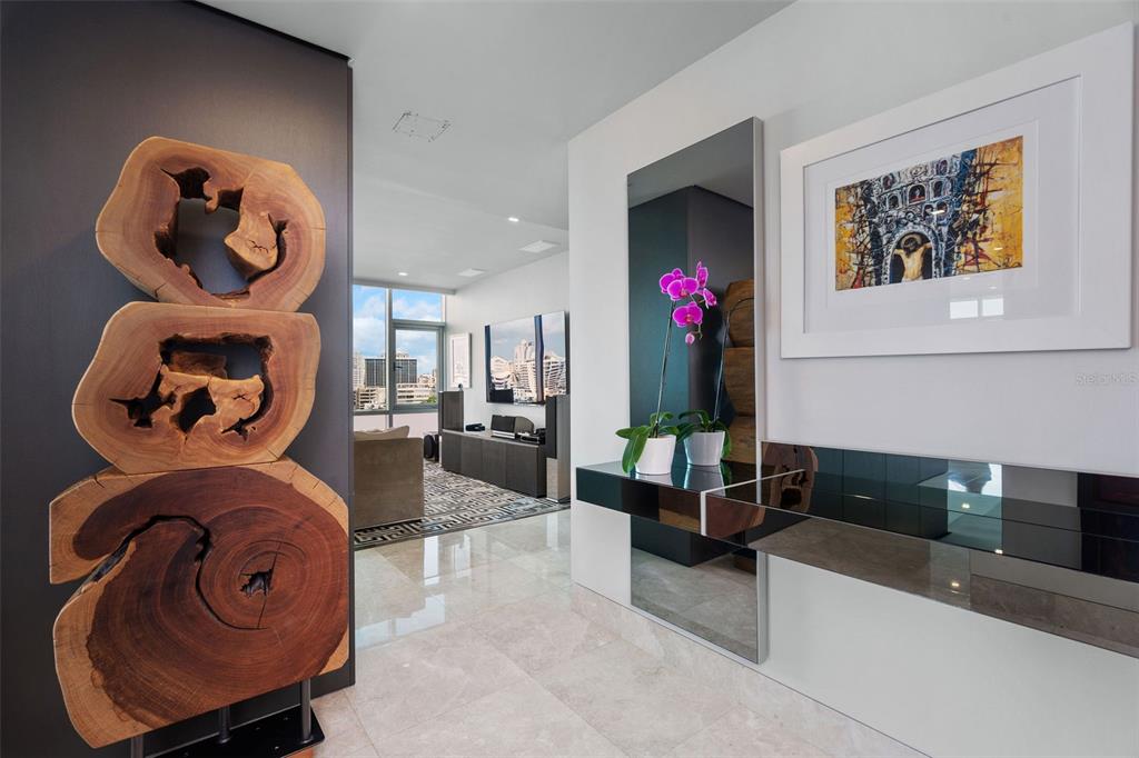 COSMOPOLITAN - Residential