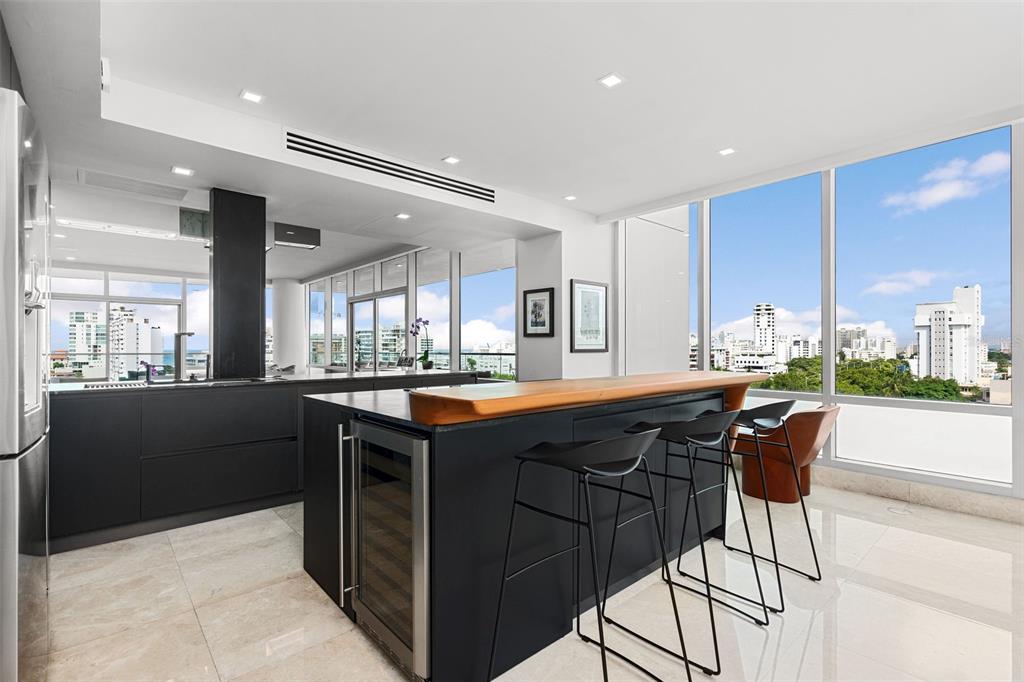 COSMOPOLITAN - Residential