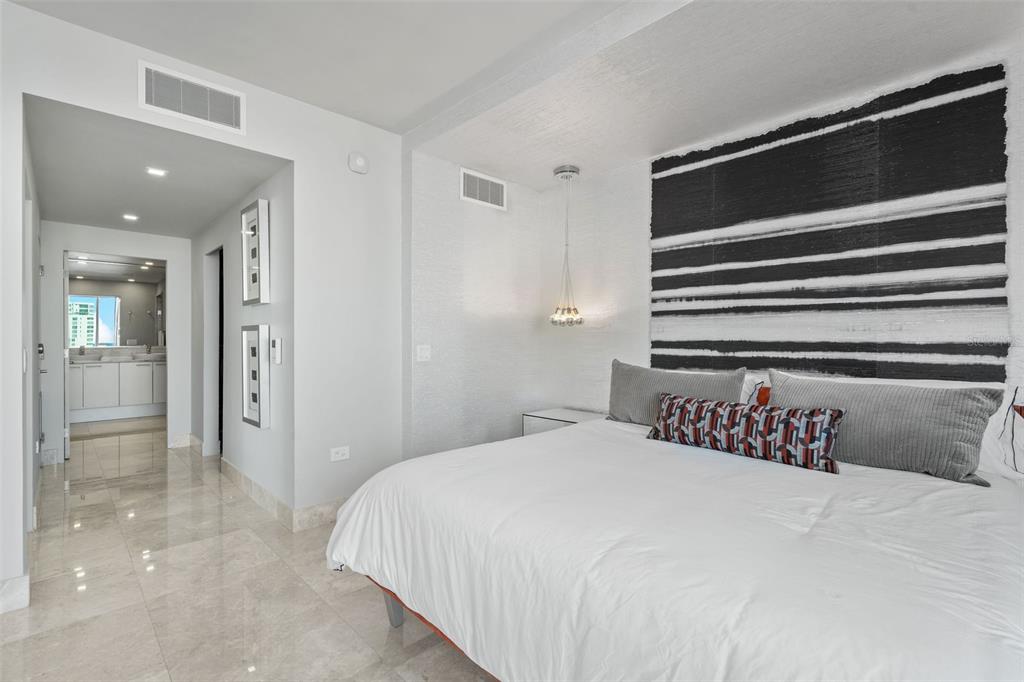 COSMOPOLITAN - Residential