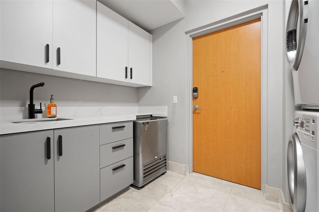 COSMOPOLITAN - Residential