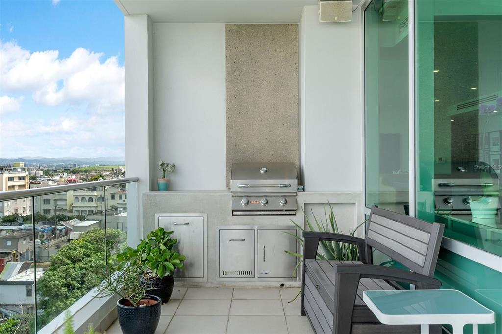 COSMOPOLITAN - Residential