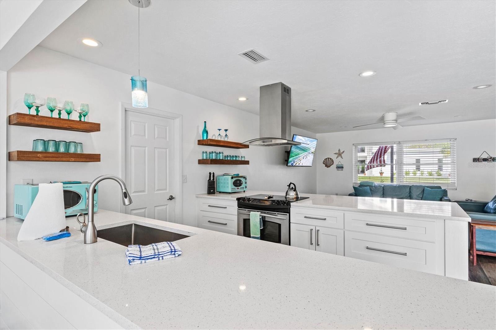 SOUTH GATE - Residential Lease