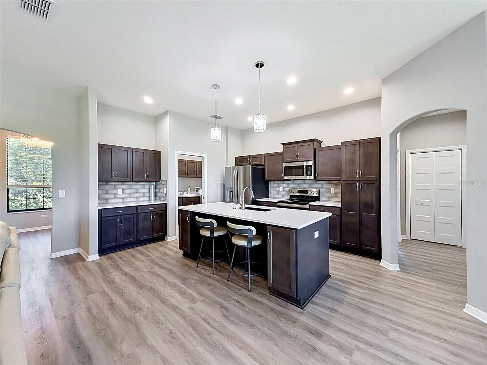 CLEARVIEW ESTATES - Residential
