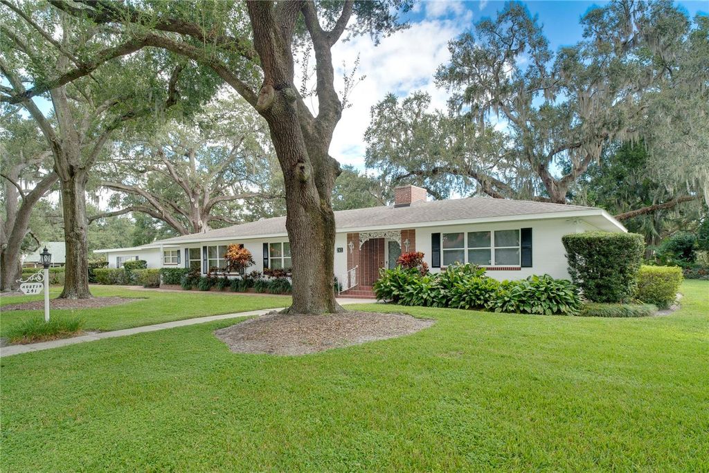 Photo of 241 N Dillard Street, Winter Garden, FL 34787 (MLS # O6353975)