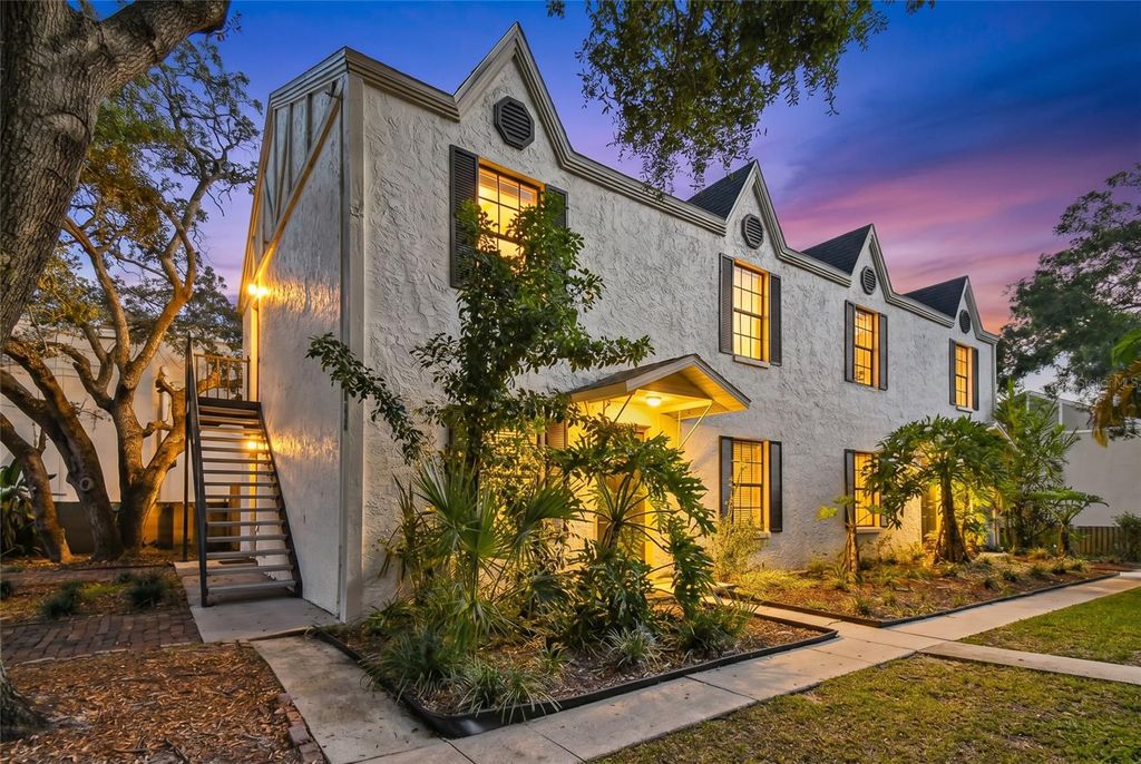 Photo of 3810 W Cleveland Street, Tampa, FL 33609 (MLS # A4697067)