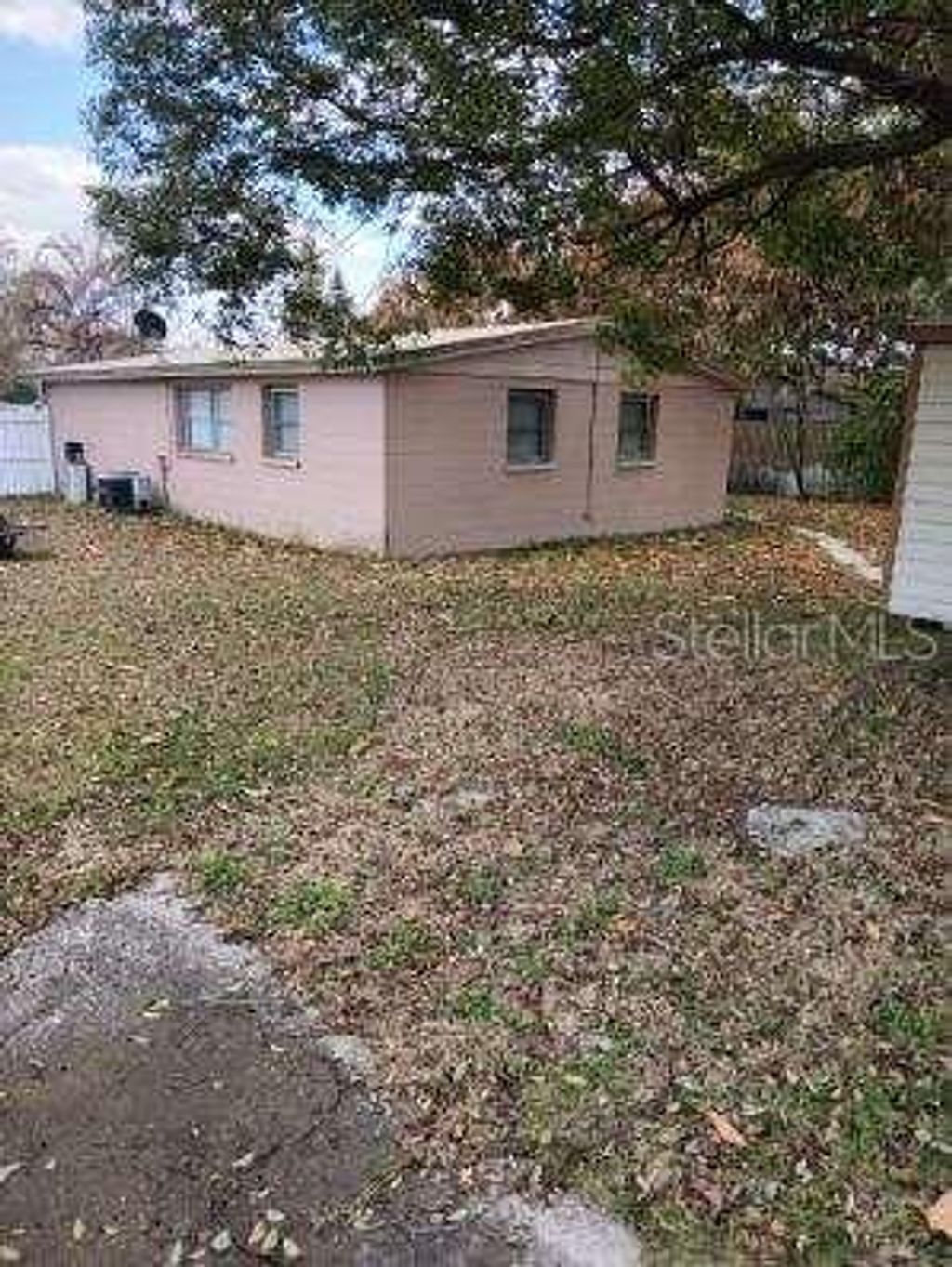 Photo of 1403 Richmond Road, Lakeland, FL 33801 (MLS # OM719400)