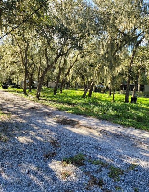 Photo of 213 Clifton Road, Crescent City, FL 32112 (MLS # V4941178)