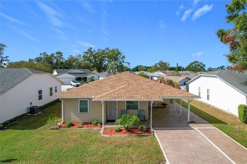 A home in LAKELAND