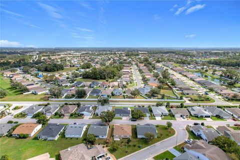 A home in LAKELAND