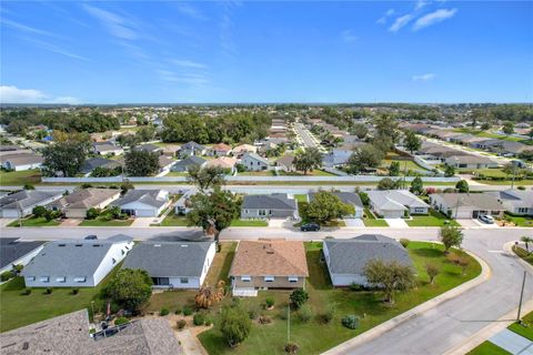 A home in LAKELAND