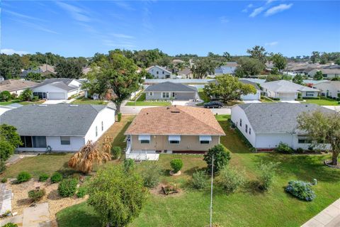 A home in LAKELAND