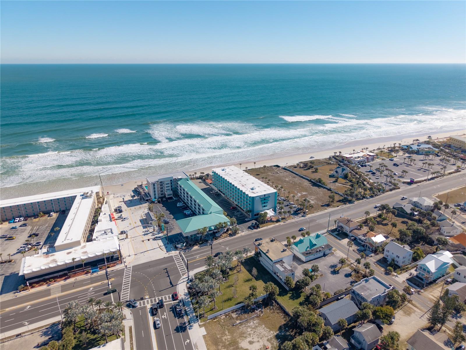 FOUNTAIN BEACH RESORT CONDO - Residential