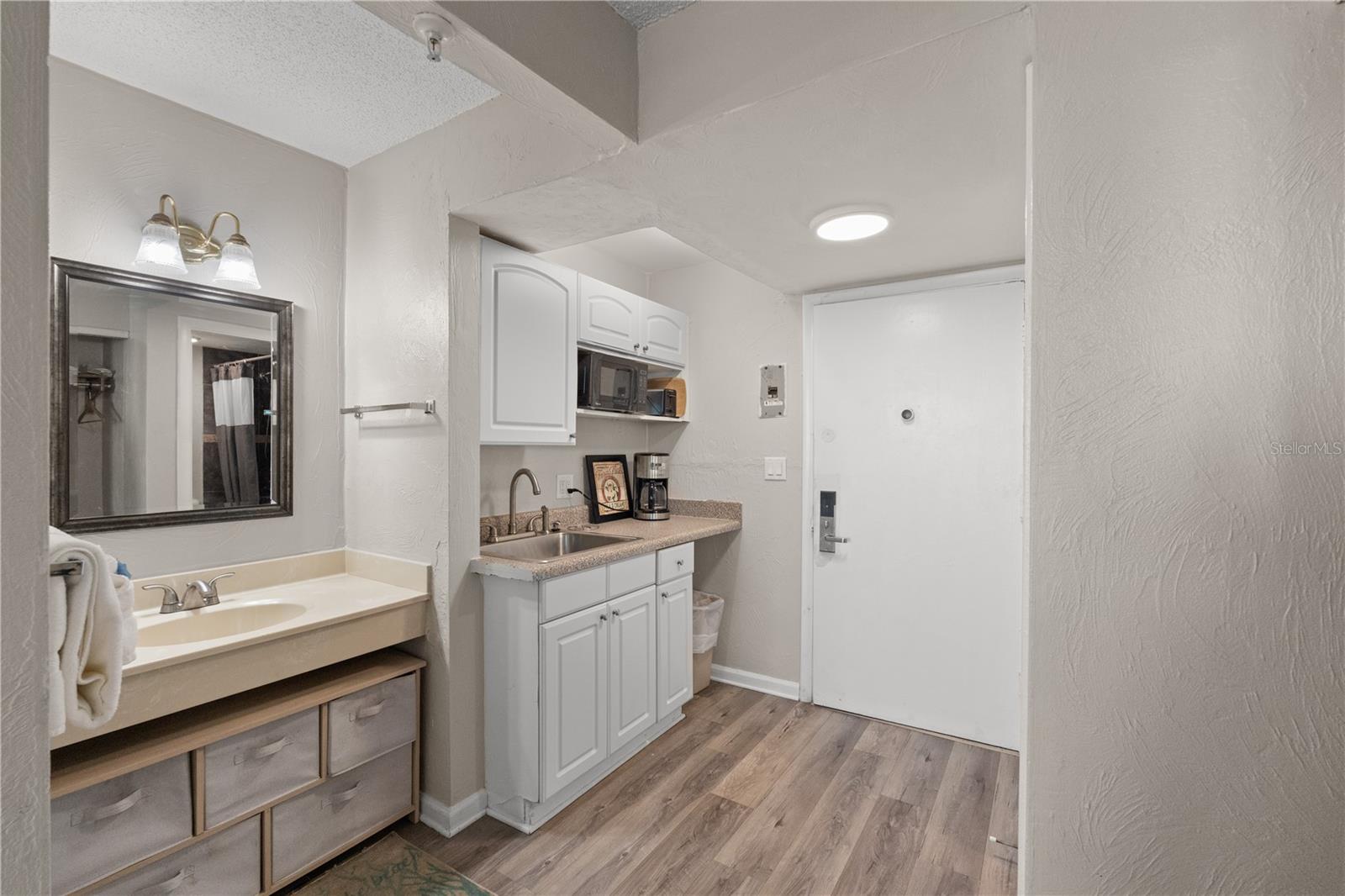 FOUNTAIN BEACH RESORT CONDO - Residential