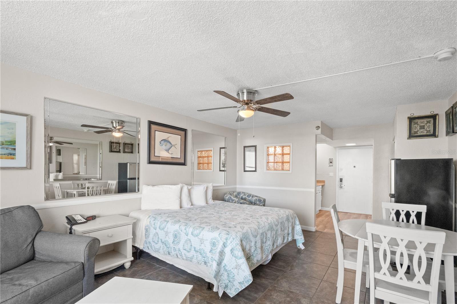 FOUNTAIN BEACH RESORT CONDO - Residential