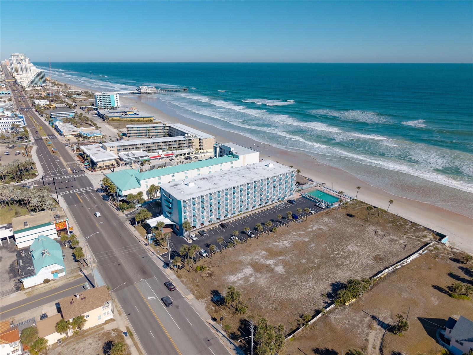 FOUNTAIN BEACH RESORT CONDO - Residential