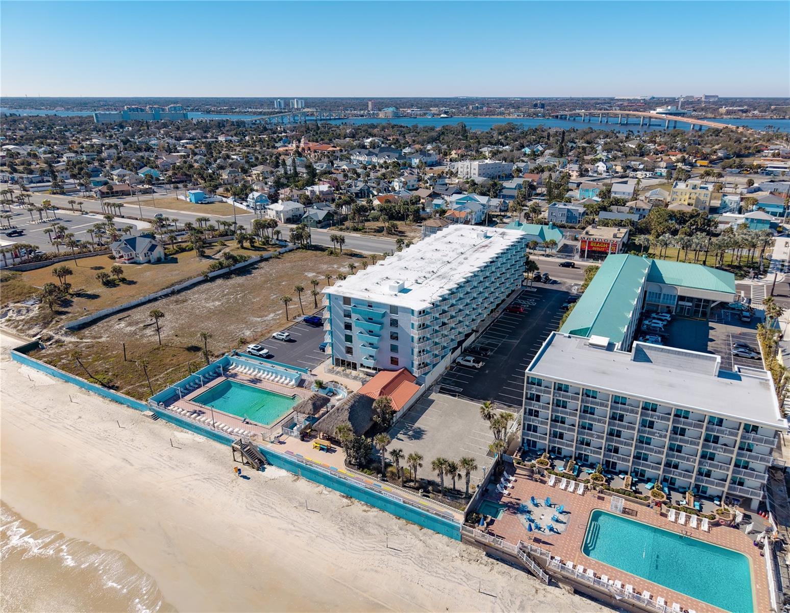 FOUNTAIN BEACH RESORT CONDO - Residential