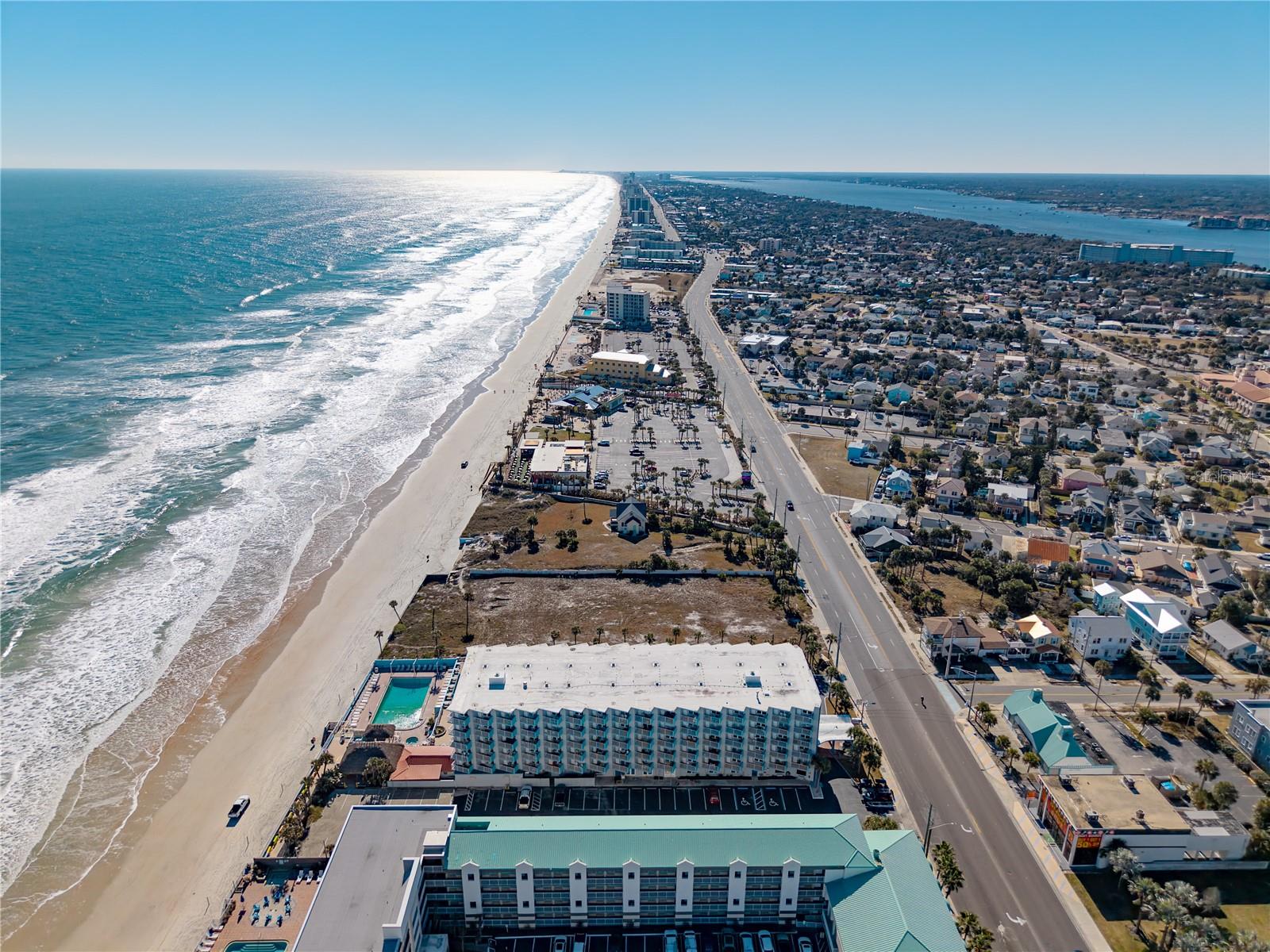 FOUNTAIN BEACH RESORT CONDO - Residential