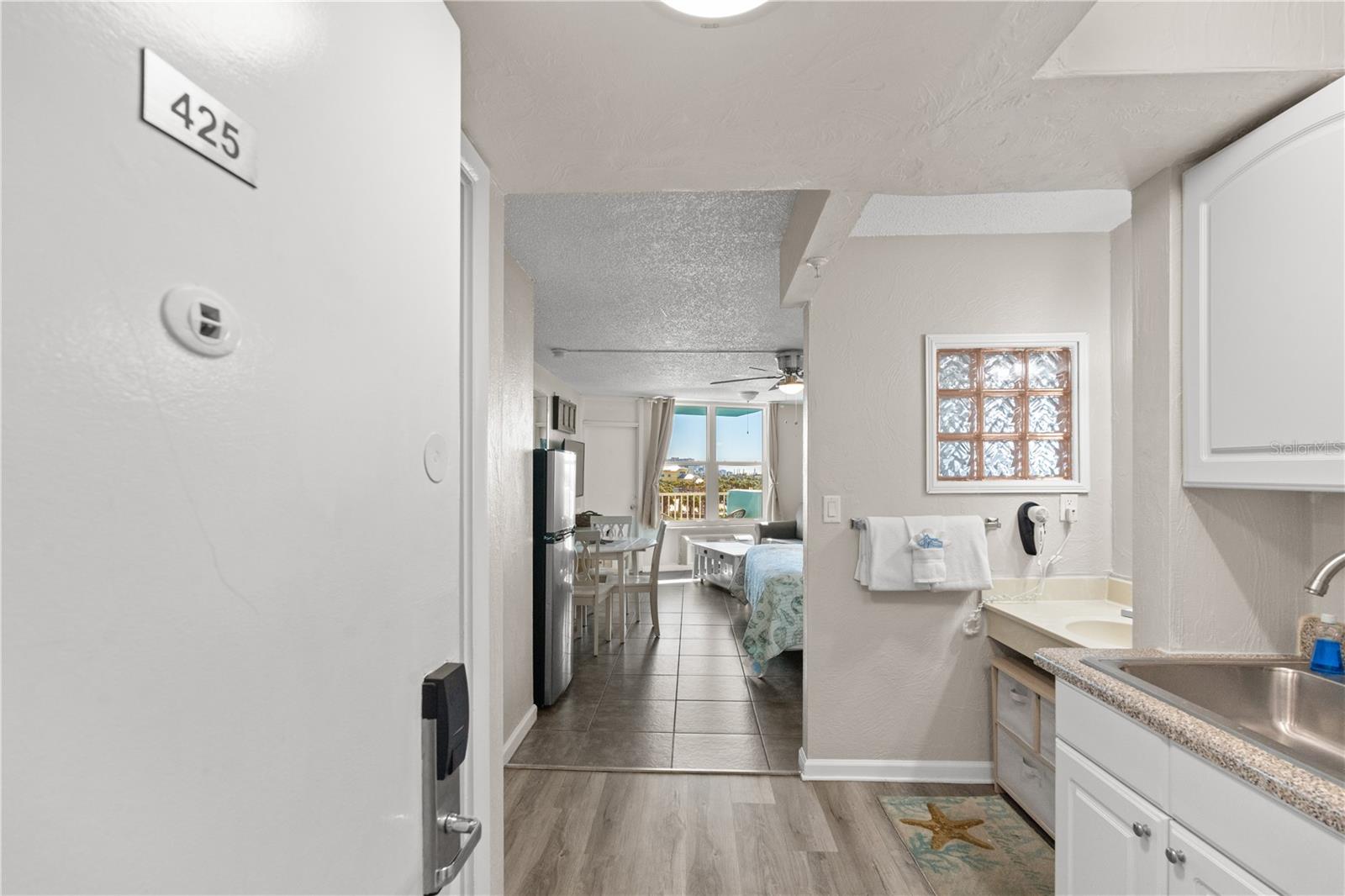 FOUNTAIN BEACH RESORT CONDO - Residential