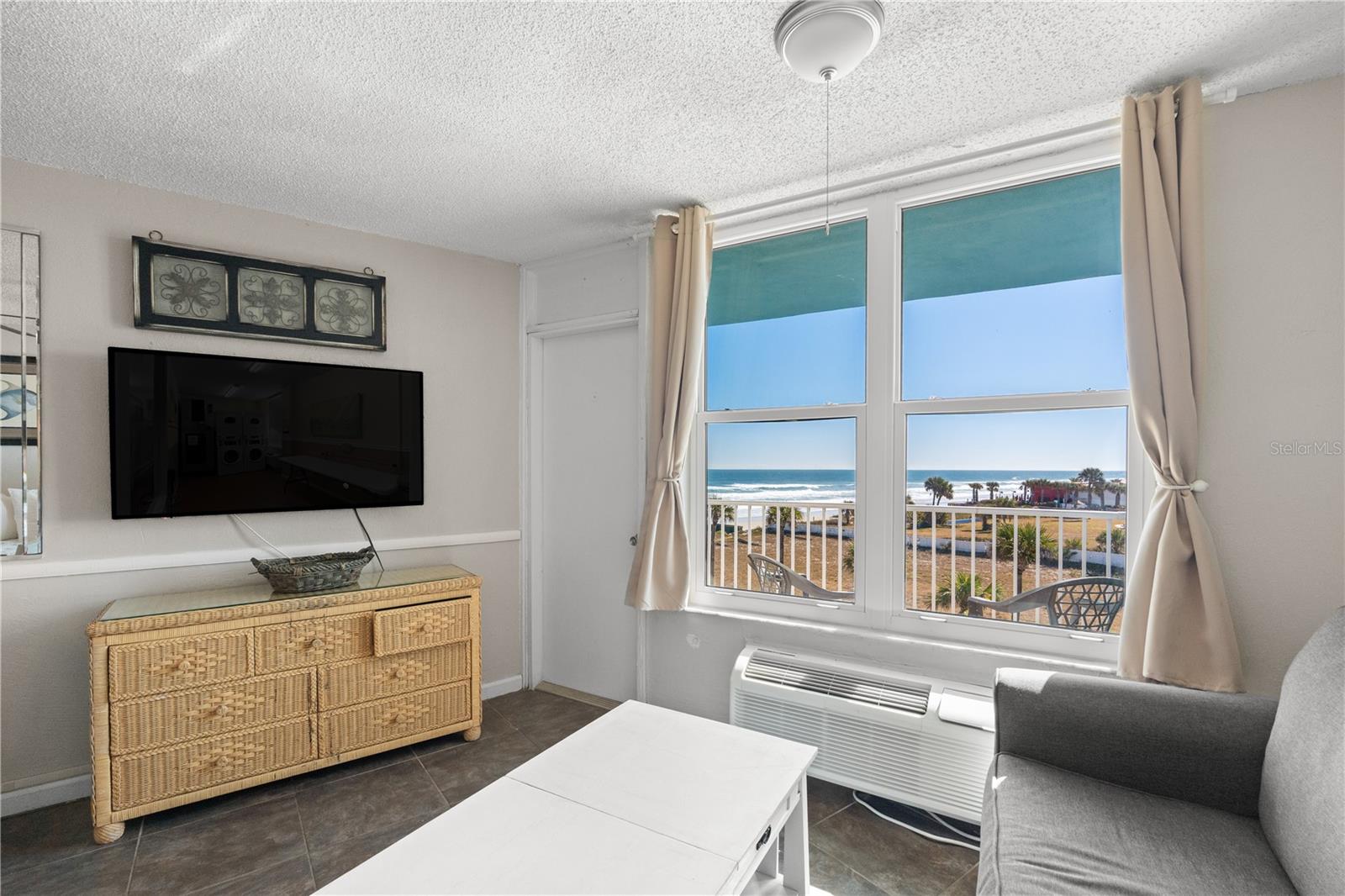 FOUNTAIN BEACH RESORT CONDO - Residential