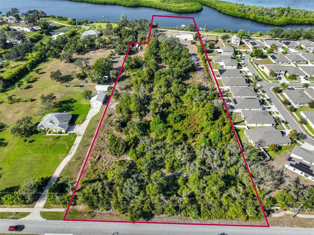 Photo of 1706 Saffold Park Drive, Ruskin, FL 33570 (MLS # TB8454226)