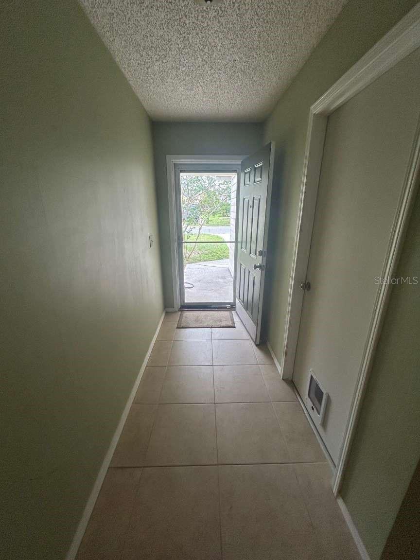 657 RADNOR LANE