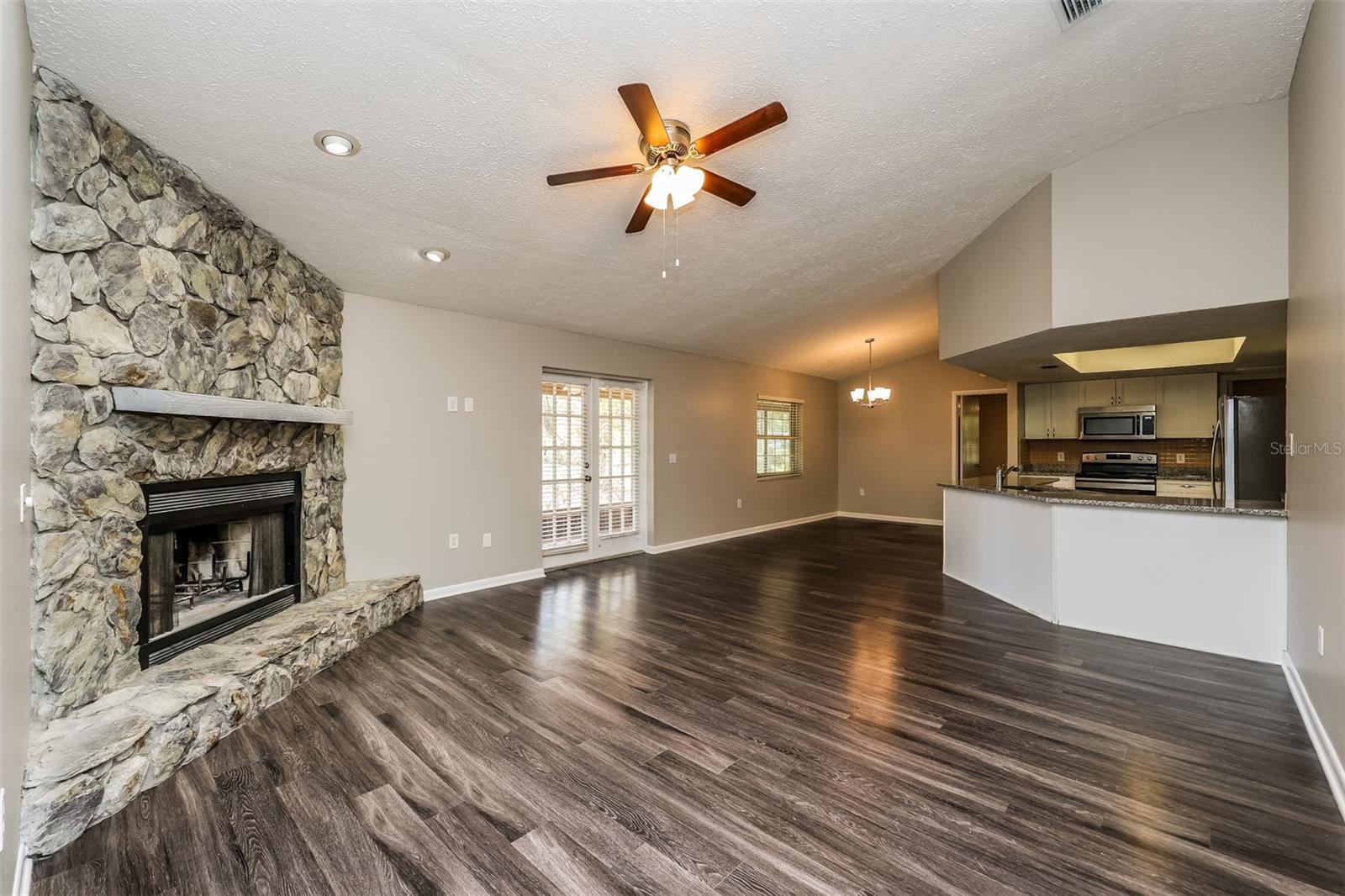 LAKE BERNADETTE GARDENS - Residential