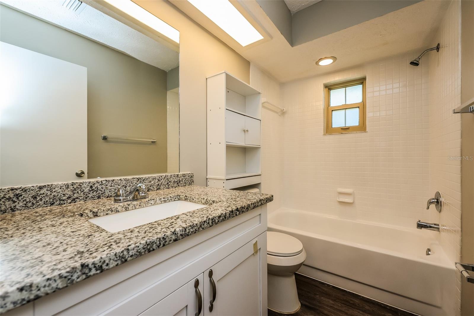 LAKE BERNADETTE GARDENS - Residential