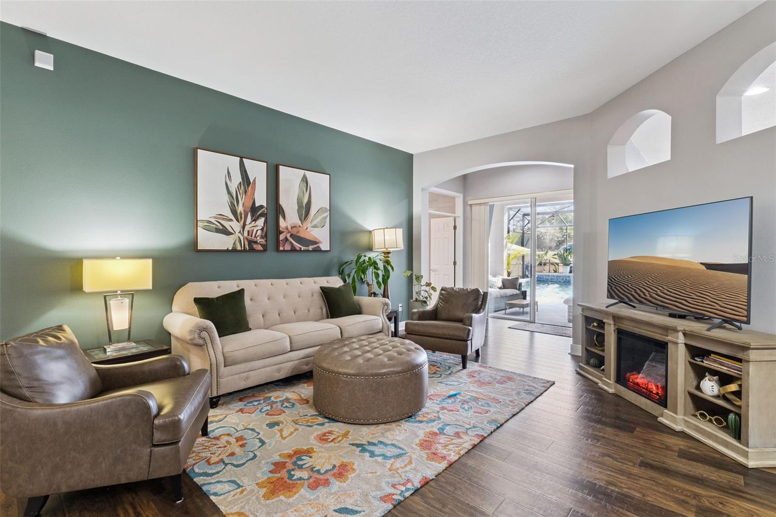 427 BRENTWOOD CLUB COVE