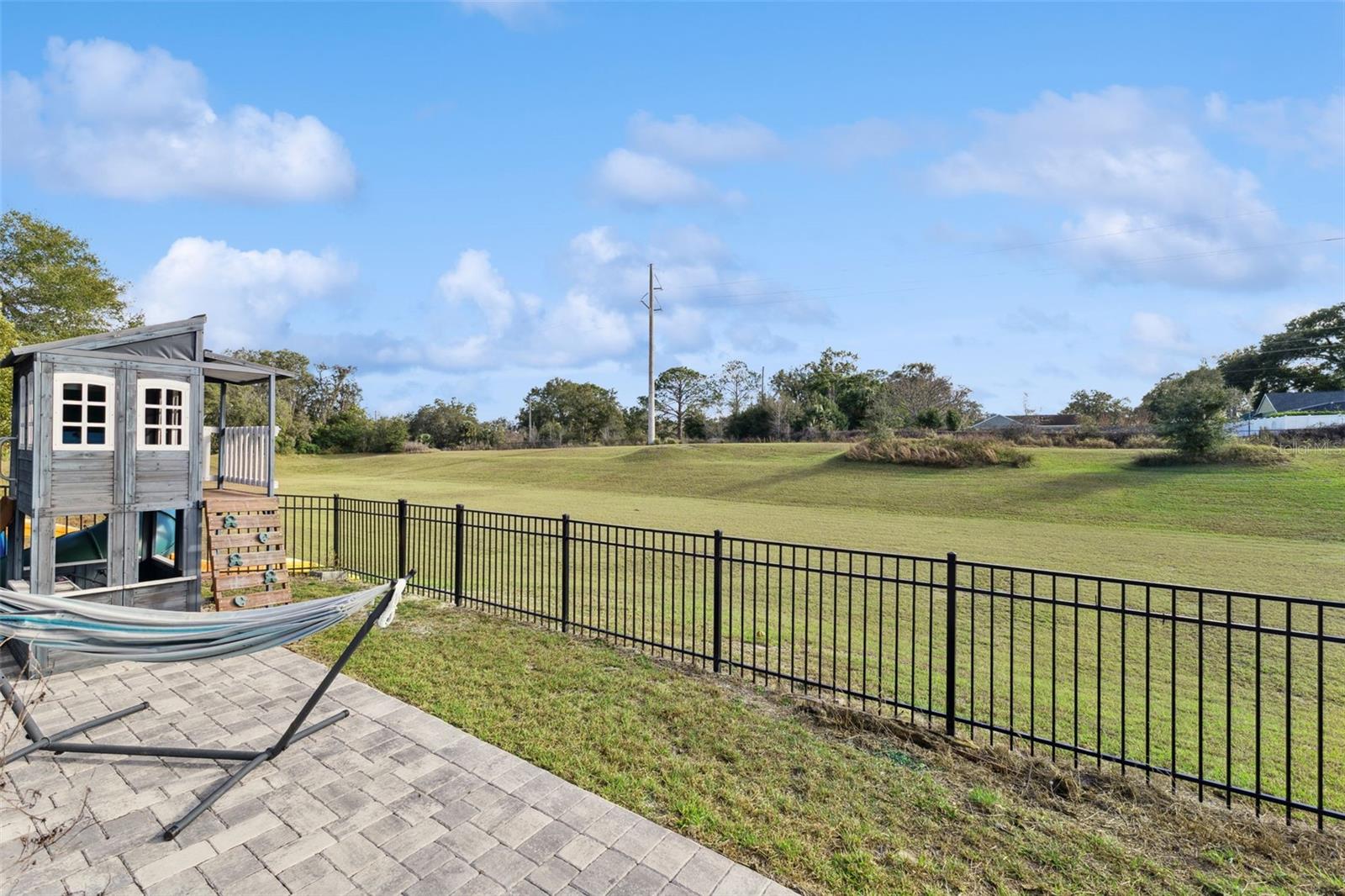 BRENTWOOD CLUB - Residential