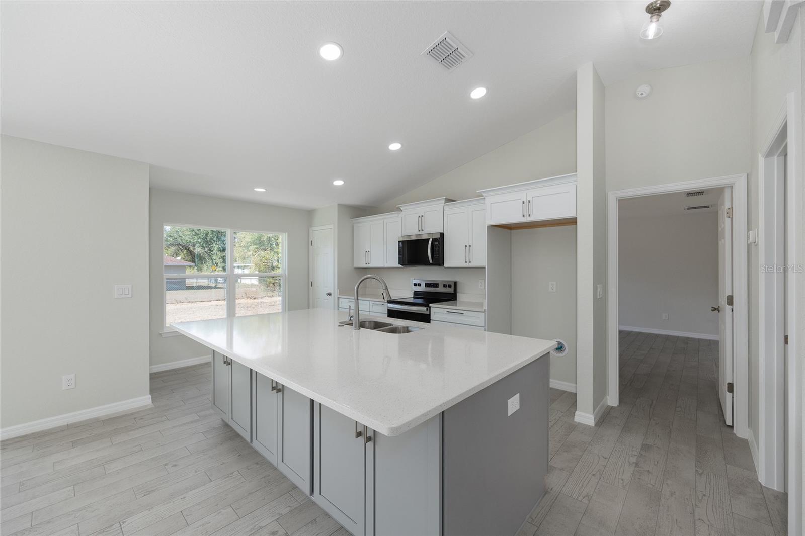 SILVER SPGS SHORES UN 19 - Residential