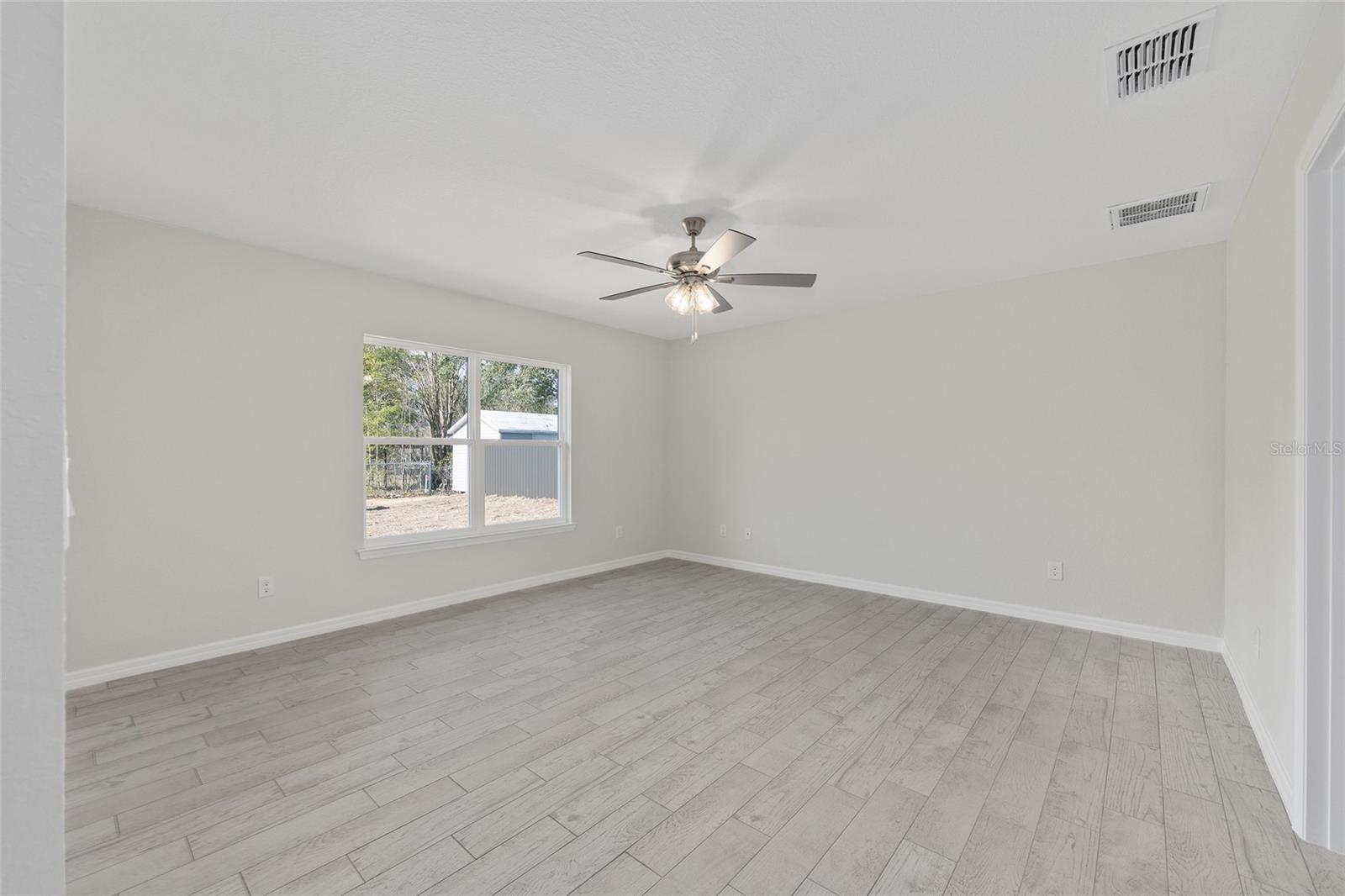 SILVER SPGS SHORES UN 19 - Residential