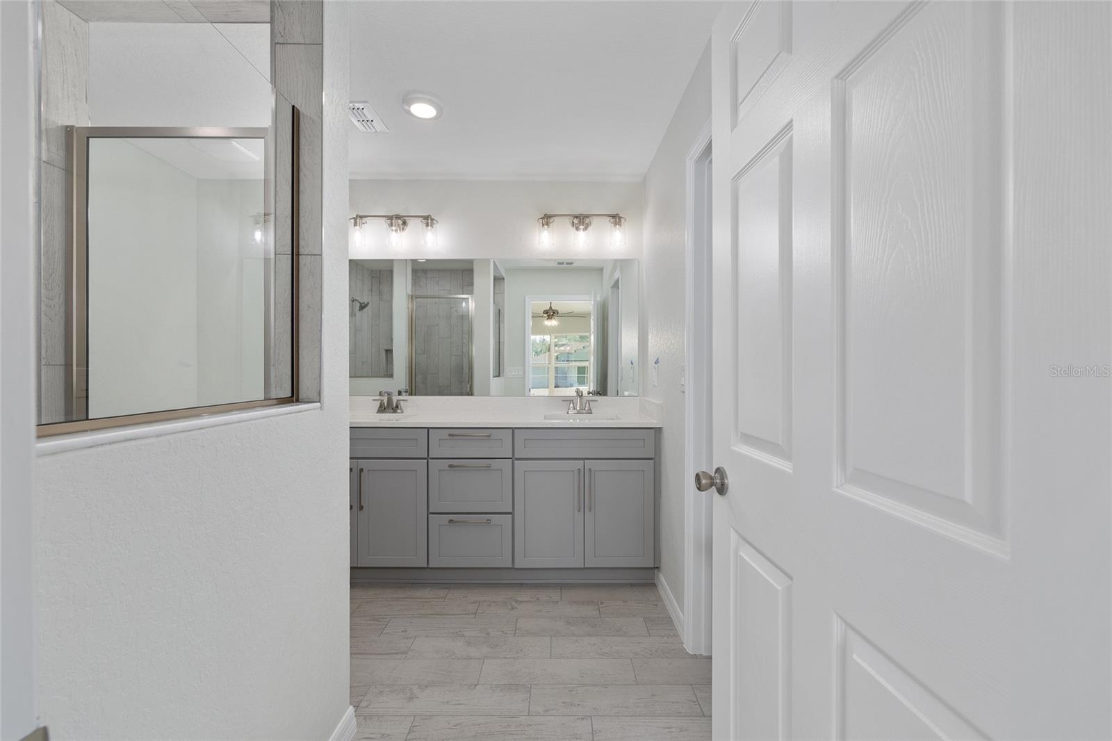 SILVER SPGS SHORES UN 19 - Residential