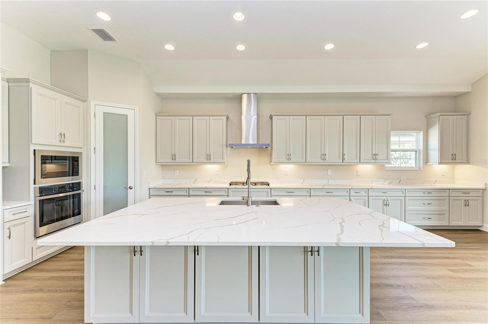 HAWKSTONE - Residential