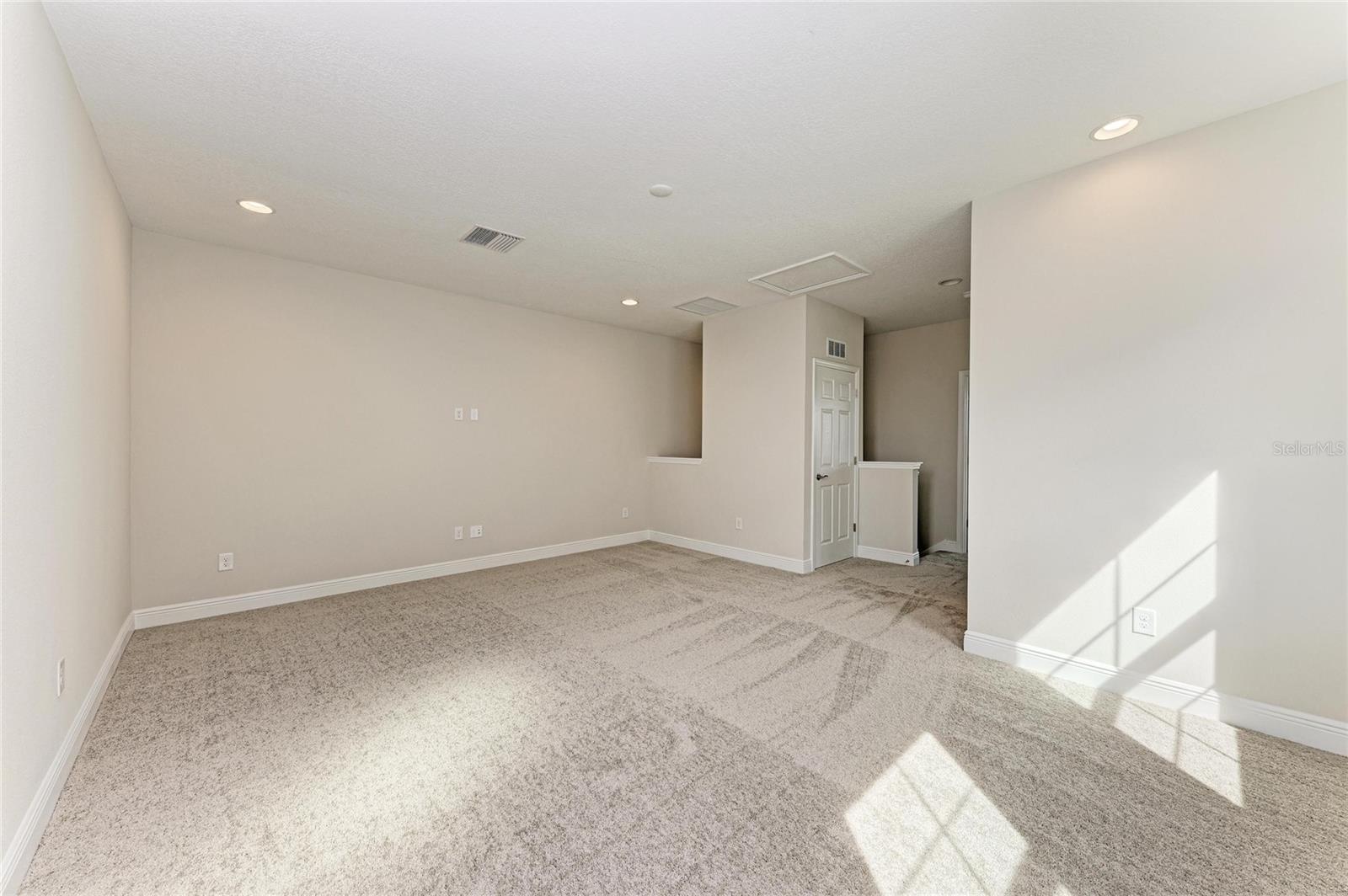 HAWKSTONE - Residential