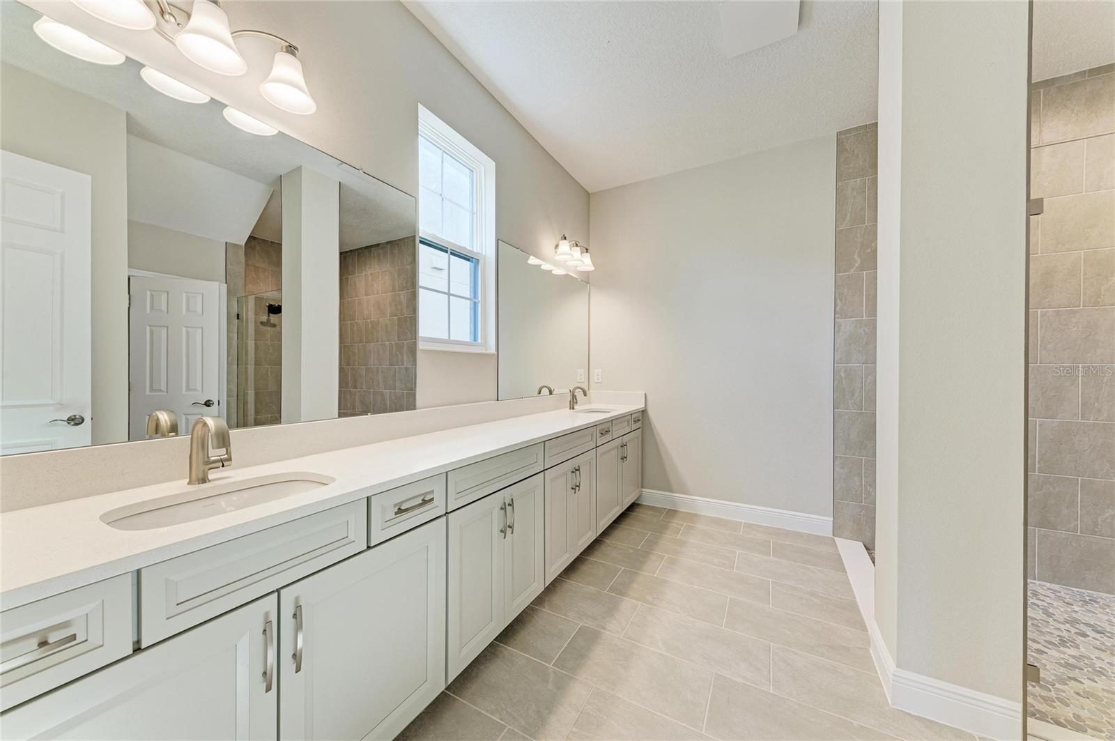 HAWKSTONE - Residential