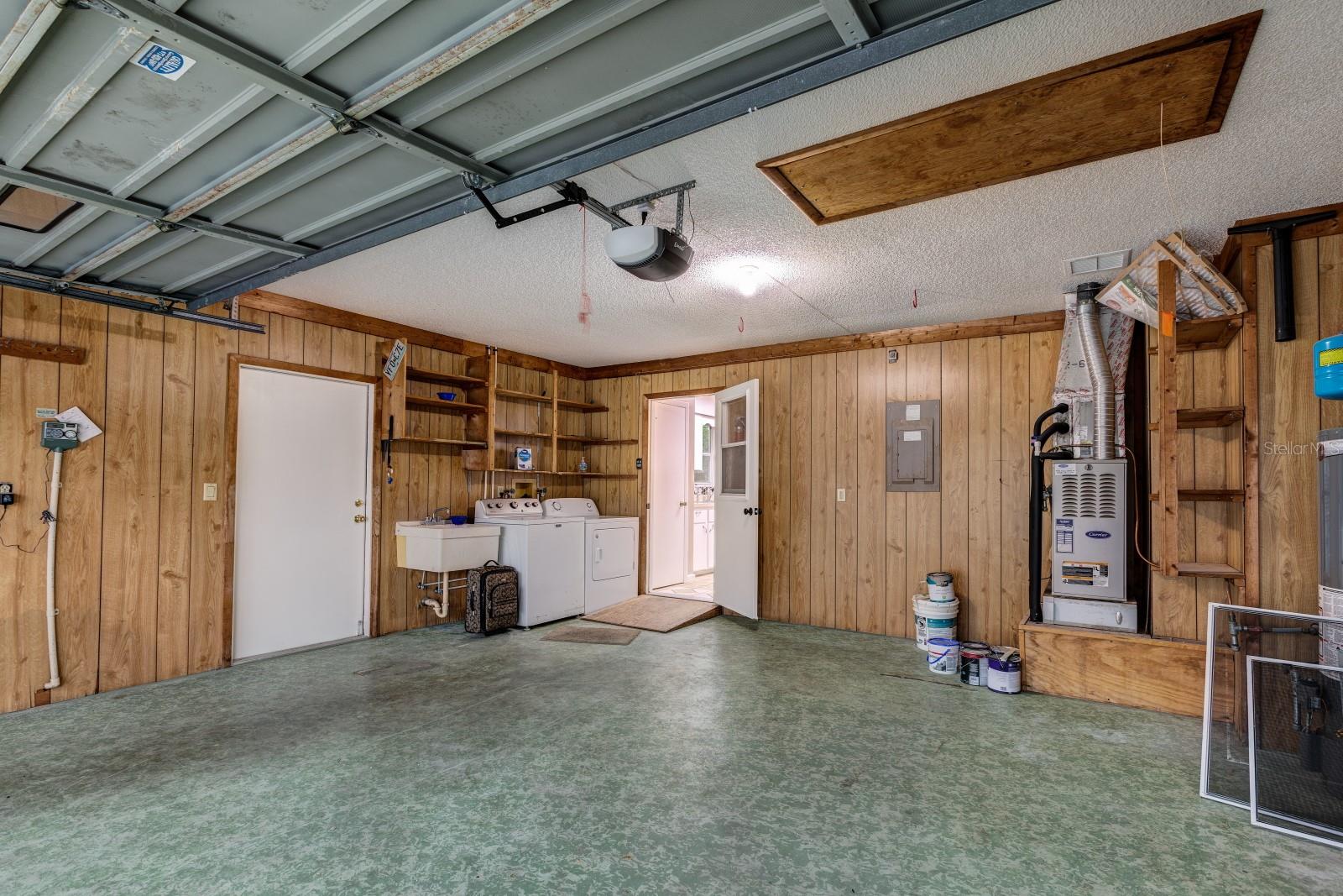 SCOTTISH HIGHLANDS CONDO PH B - Residential