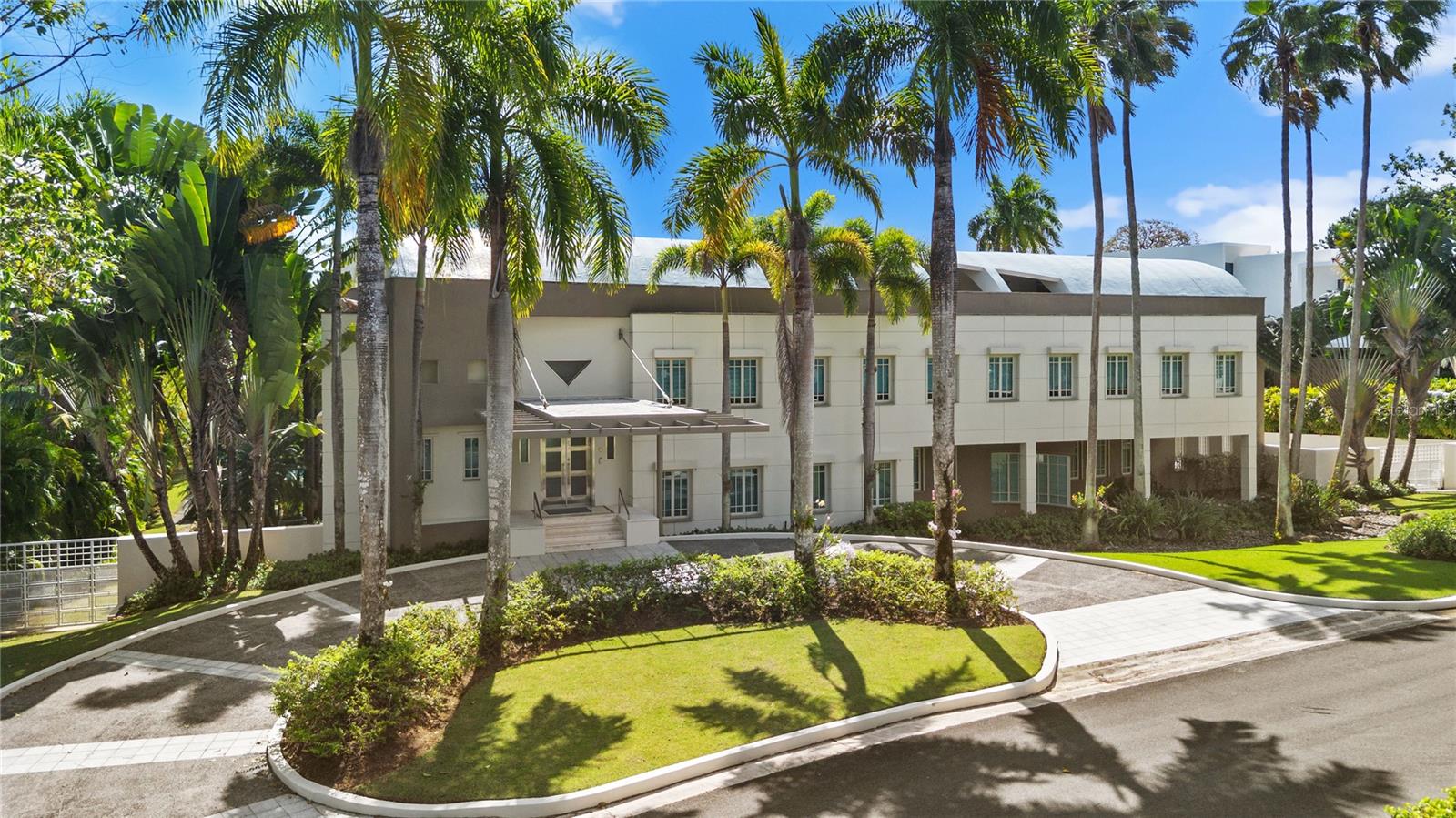 SAN PATRICIO URBANIZATION - Residential