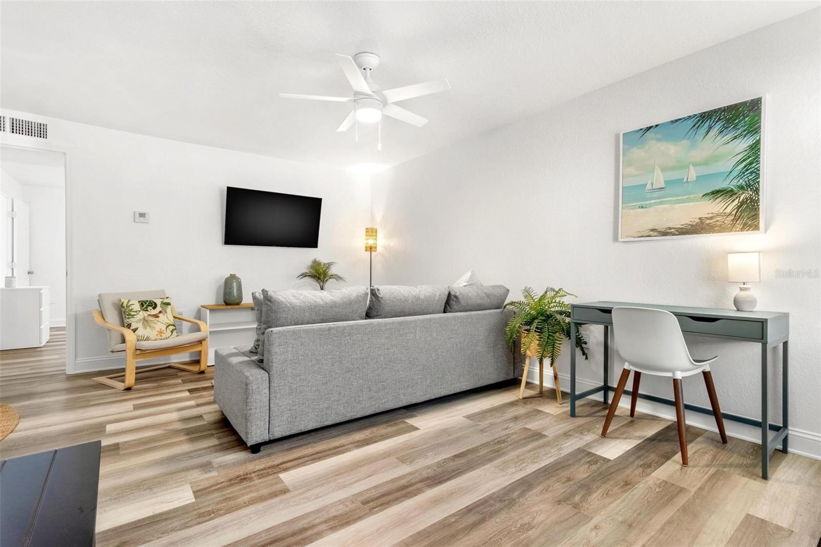 INDIAN OAKS CONDO - Residential Lease