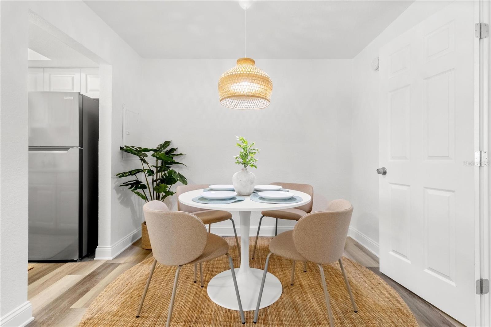 INDIAN OAKS CONDO - Residential Lease