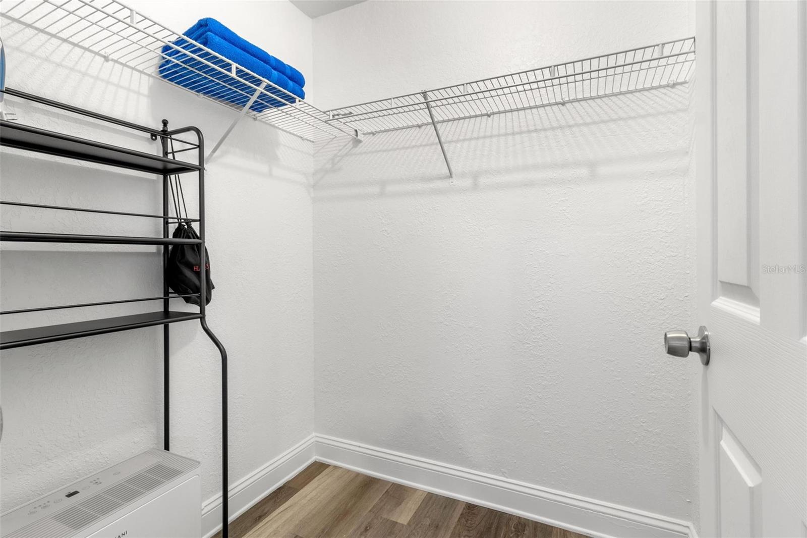 INDIAN OAKS CONDO - Residential Lease
