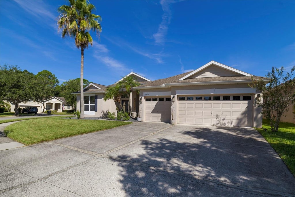 Photo of 13325 Old Dock Road, Orlando, FL 32828 (MLS # O6446315)