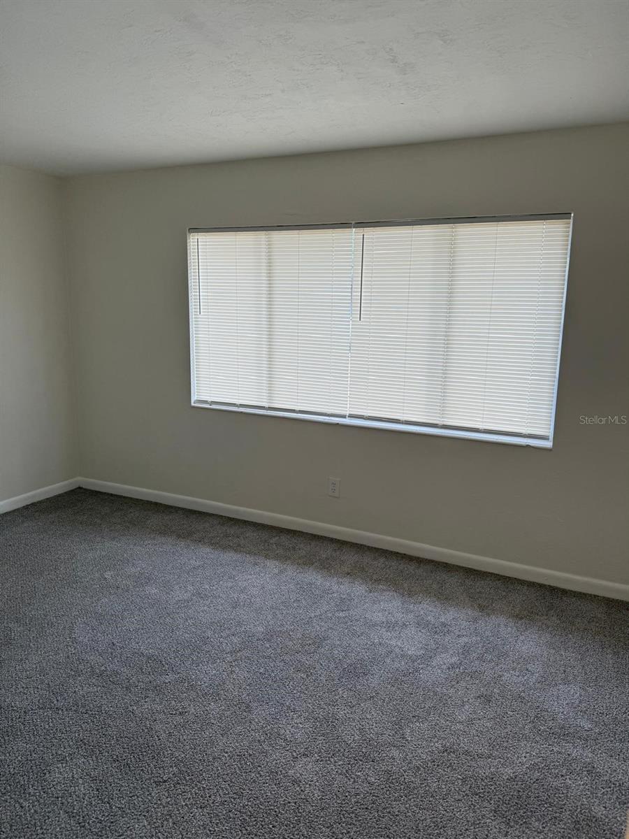 PINERIDGE II - Residential Lease