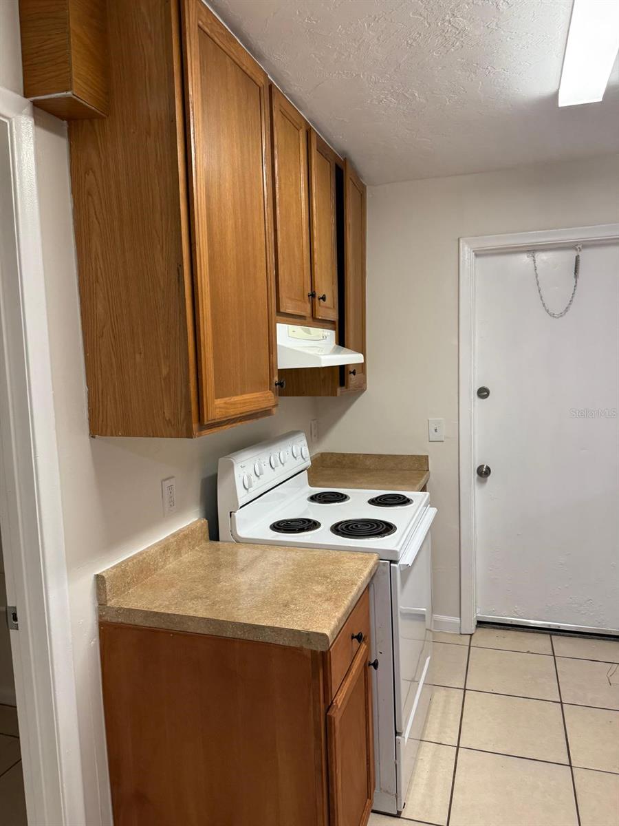 PINERIDGE II - Residential Lease