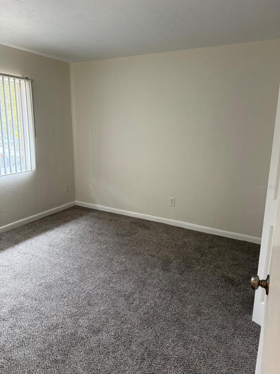 PINERIDGE II - Residential Lease