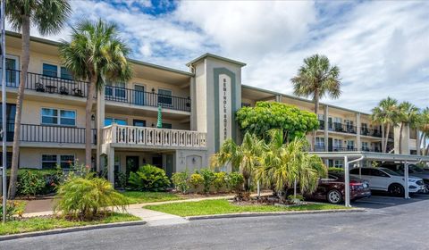 Condominium in SEMINOLE FL 11720 PARK BOULEVARD.jpg