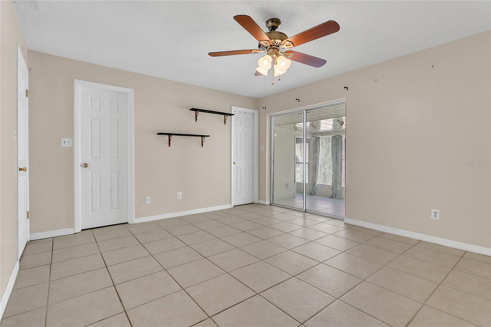 VILLAGES A CONDO - Residential